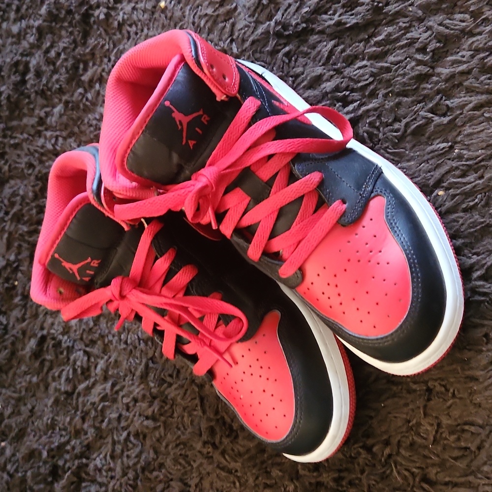 Air Jordan 1 Retro High OG Shoes ♥️